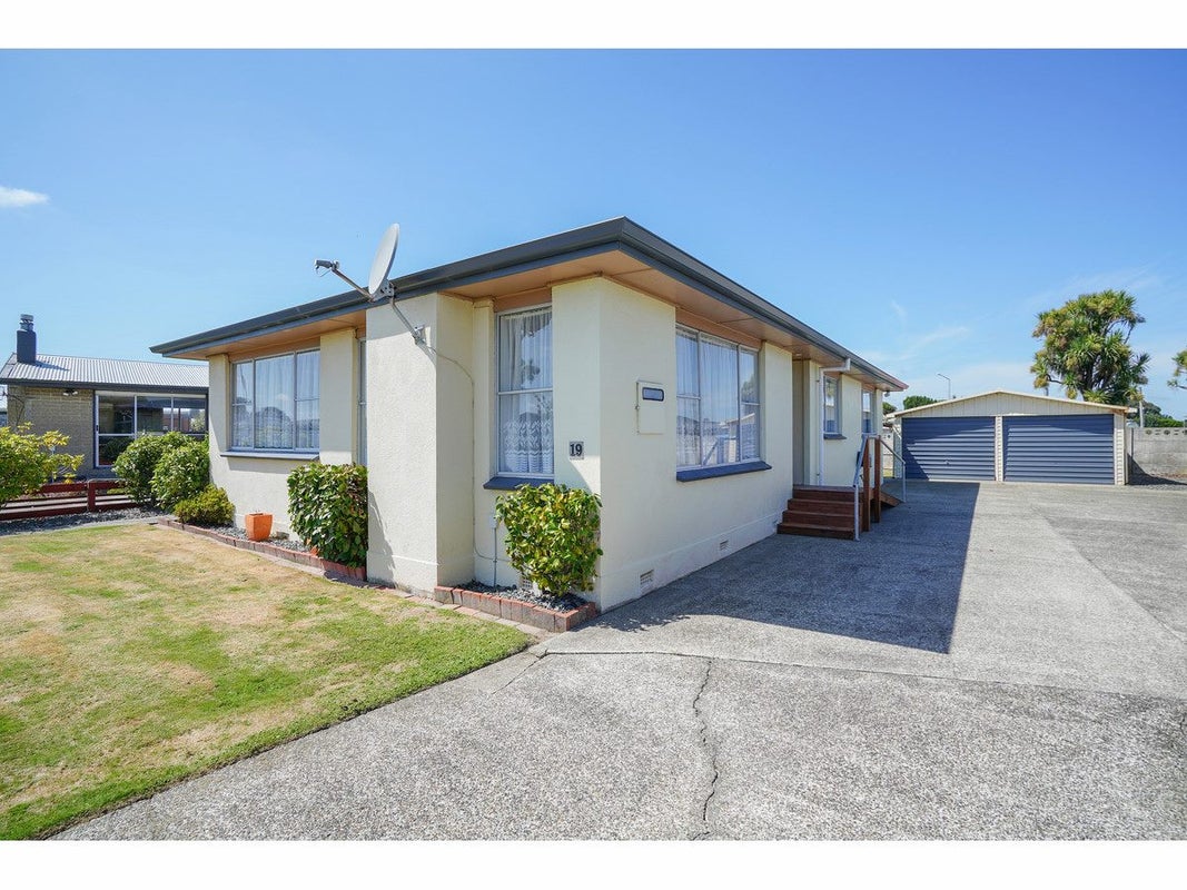 19 Kelso Place, Strathern, Invercargill - Carousel 1