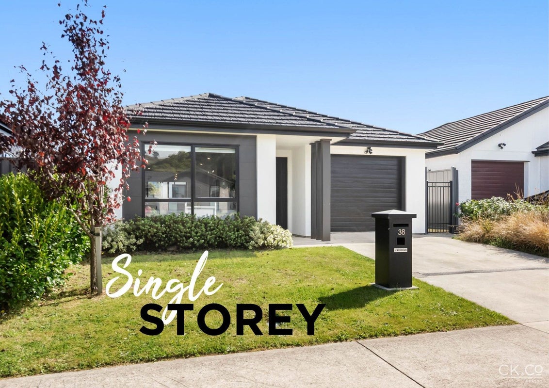 38 Te Kaeaea Crescent, Wallaceville, Upper Hutt - Carousel 1