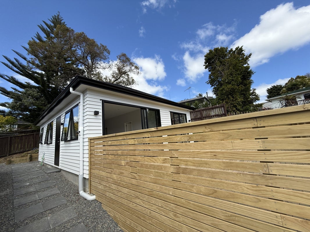 22 Cantina Avenue, Bayview, Auckland - Carousel 10
