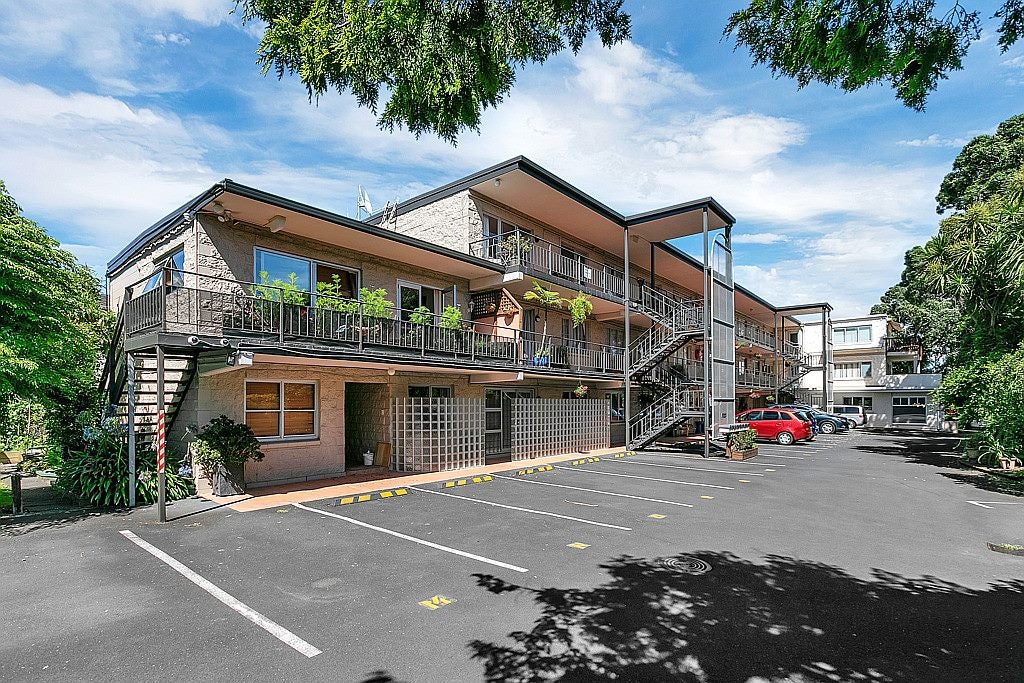 25/43 Woodward Road, Mount Albert, Auckland - Carousel 16