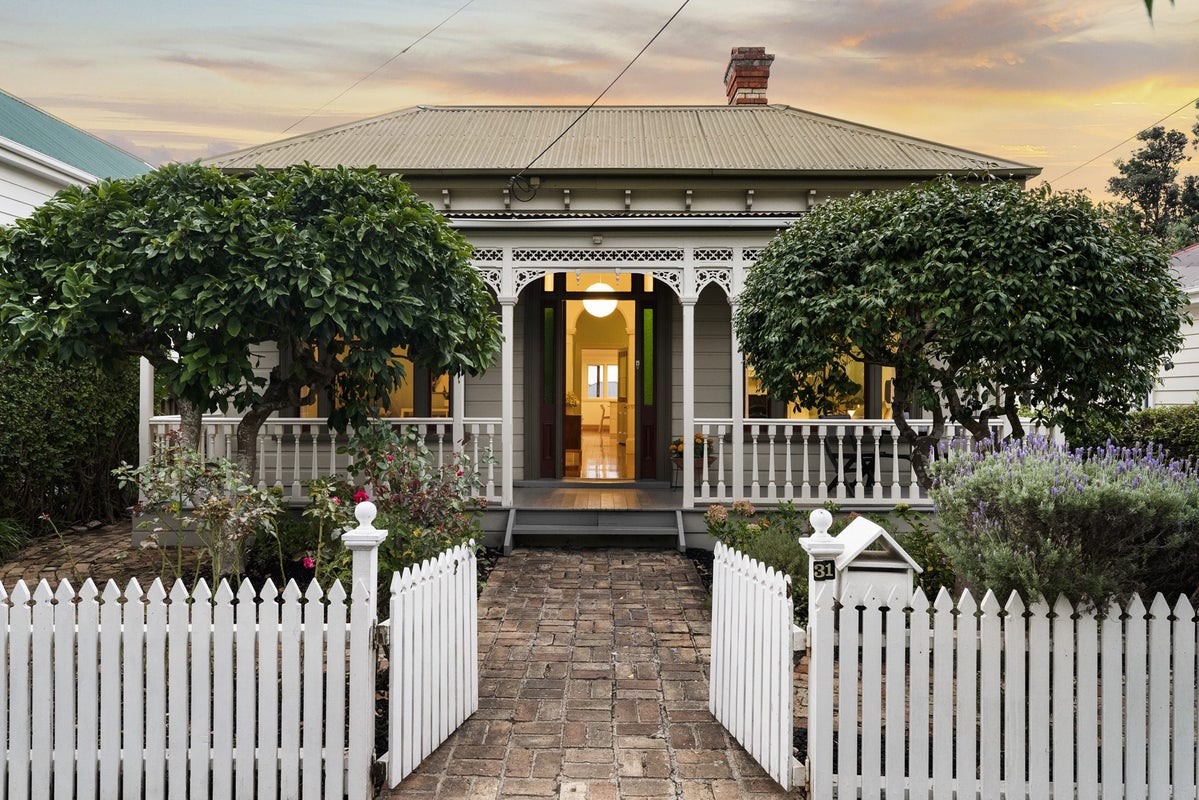 31 Millais Street, Grey Lynn, Auckland - Carousel 1