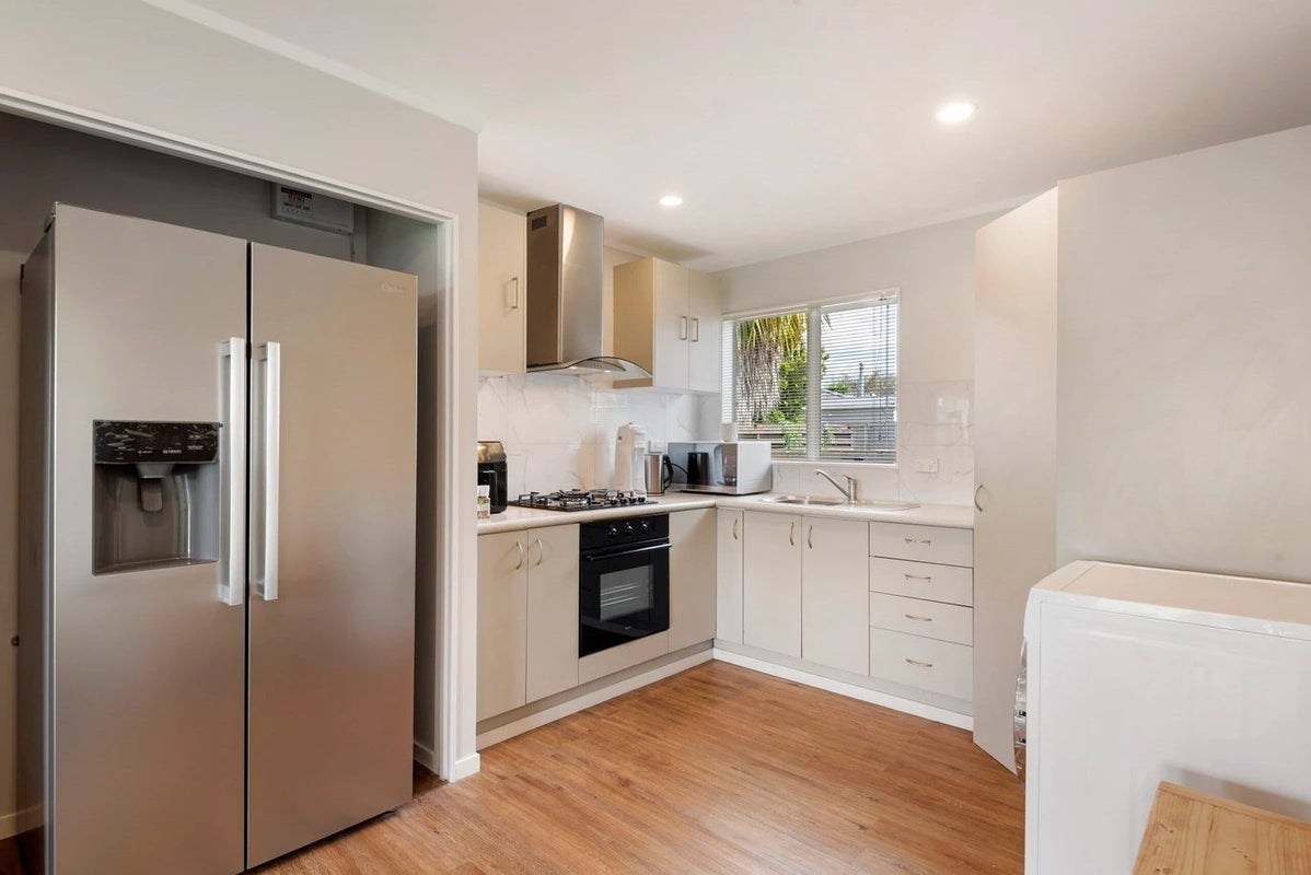 6A Stella Place, Manurewa, Auckland - Carousel 2