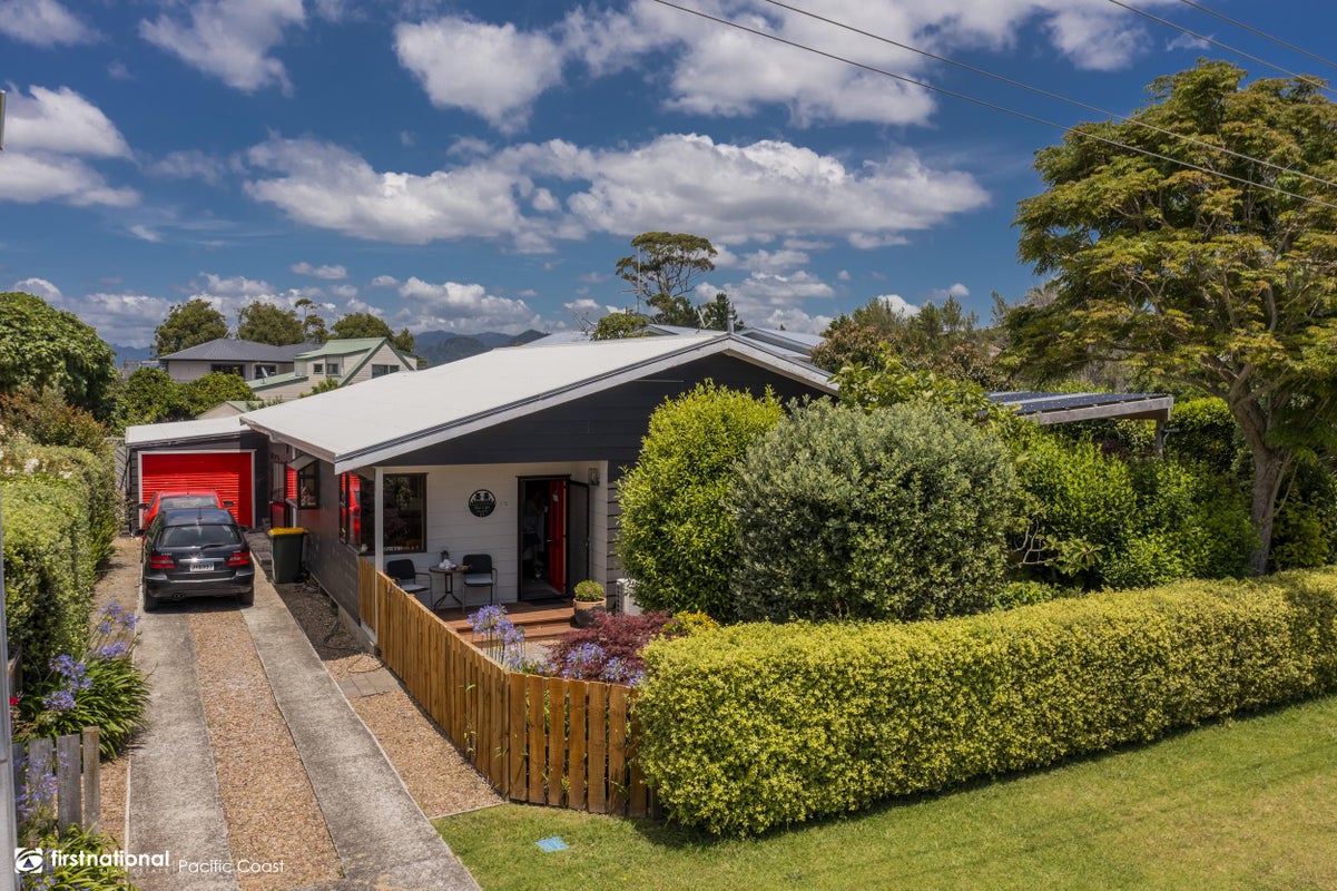 15 Athenree Road, Athenree, Katikati - Carousel 1
