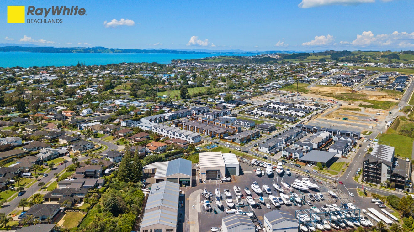 3 Gateway Avenue, Beachlands, Auckland - Carousel 29