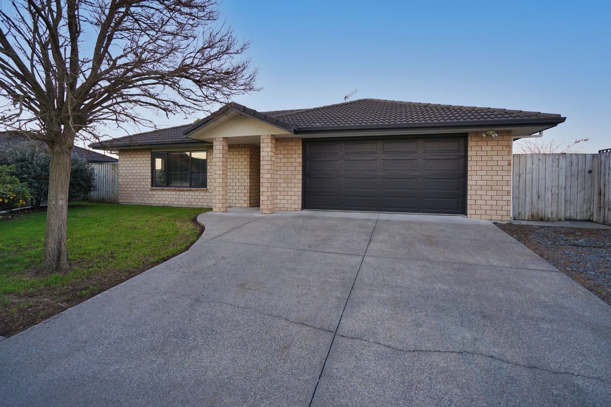20 Mercury Court, Rototuna North, Hamilton - Carousel 1