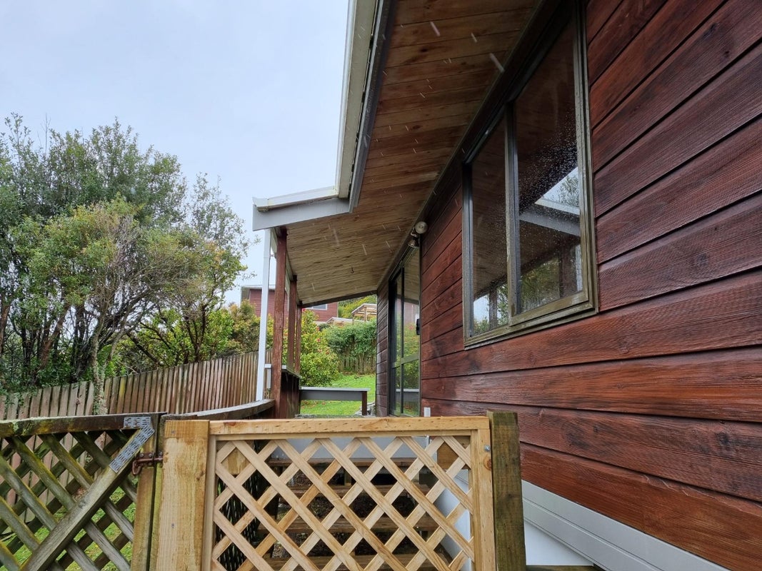 61 Mercury Way, Whitby, Porirua - Carousel 1