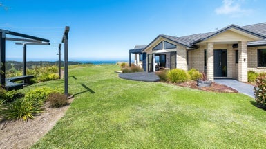 229 Eskridge Drive, Eskdale, Napier - Carousel 1