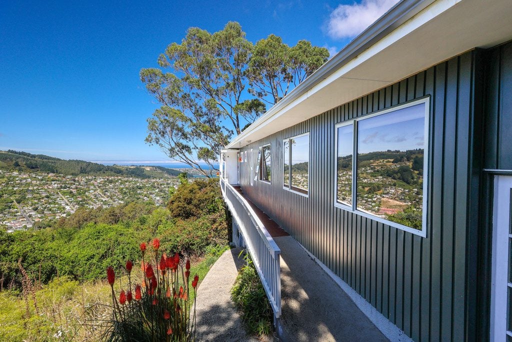 30 Dalrymple Street, Pine Hill, Dunedin - Carousel 2