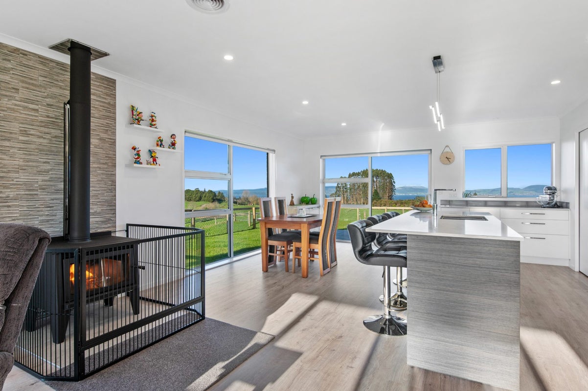 47 Todd Duncan Drive, Rotorua - Carousel 1
