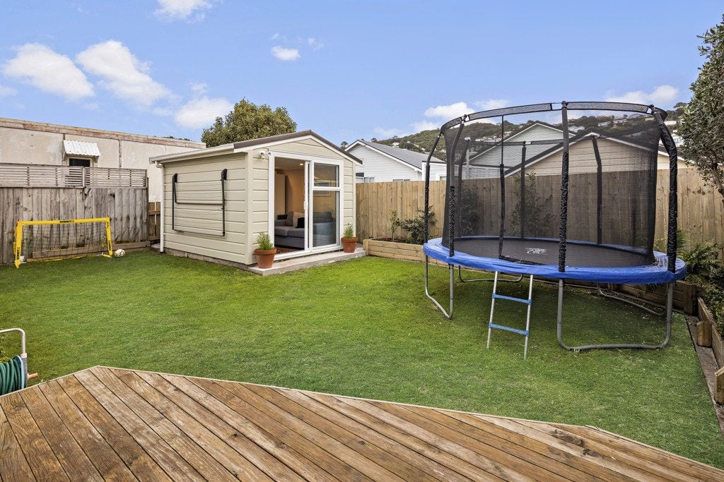 112 Onepu Road, Lyall Bay, Wellington - Carousel 2