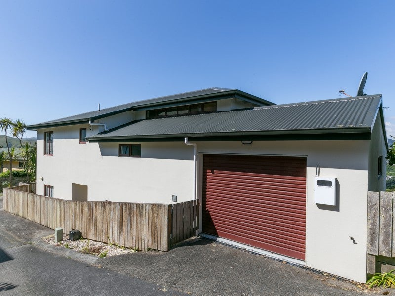 8 Atamira Close, Churton Park, Wellington - Carousel 12