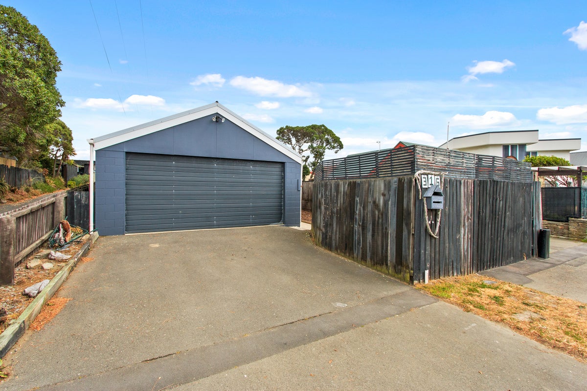 316 Marine Parade, New Brighton, Christchurch - Carousel 2