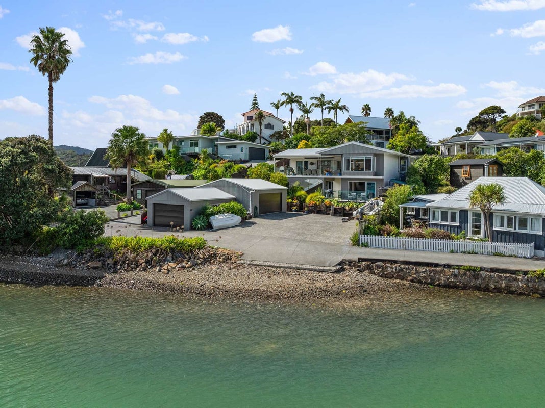 12 Mabel Thorburn Place, Mangonui, Mangonui - Carousel 1