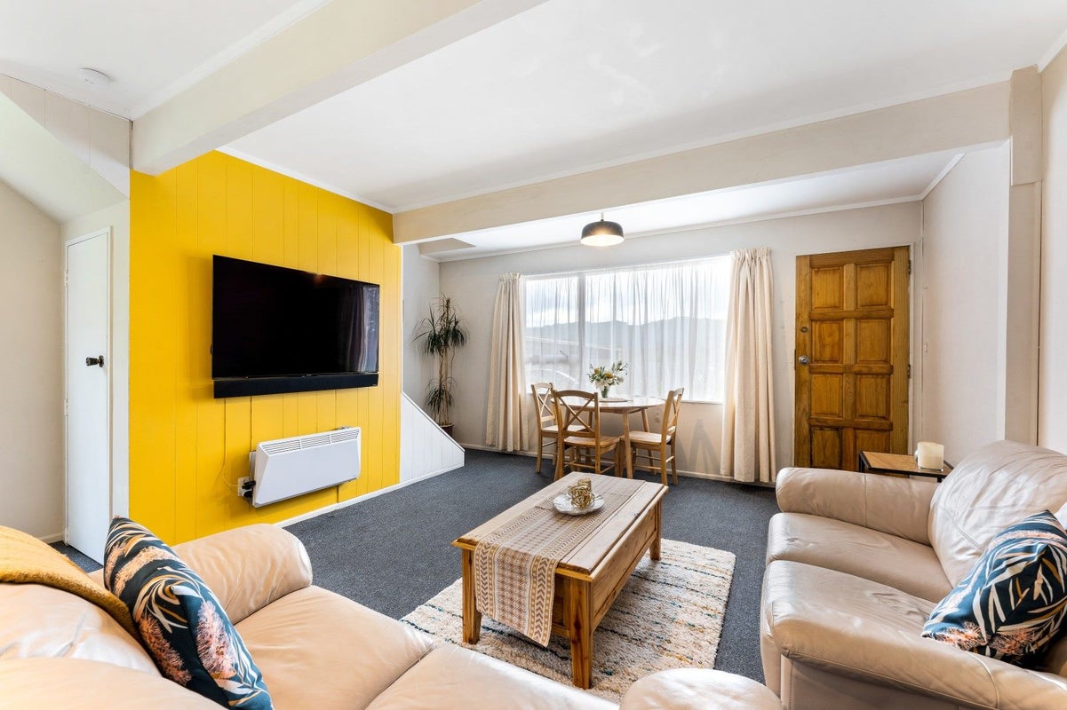 264N GROUNSELL CRES, BELMONT, LOWER HUTT - Carousel 1
