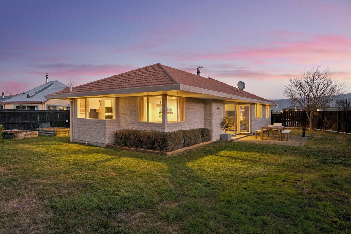 13 Hotop Place, Cromwell, Cromwell - Carousel 1