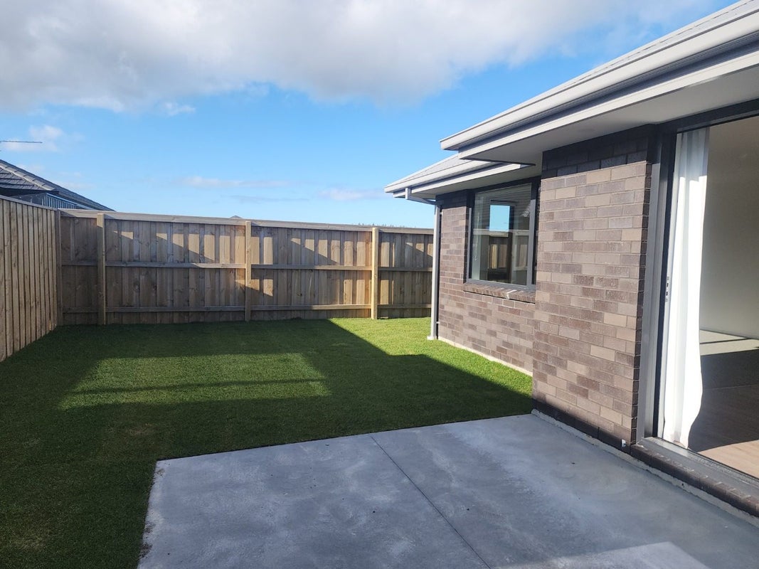 5A Yates Place, Amberley, Amberley - Carousel 2