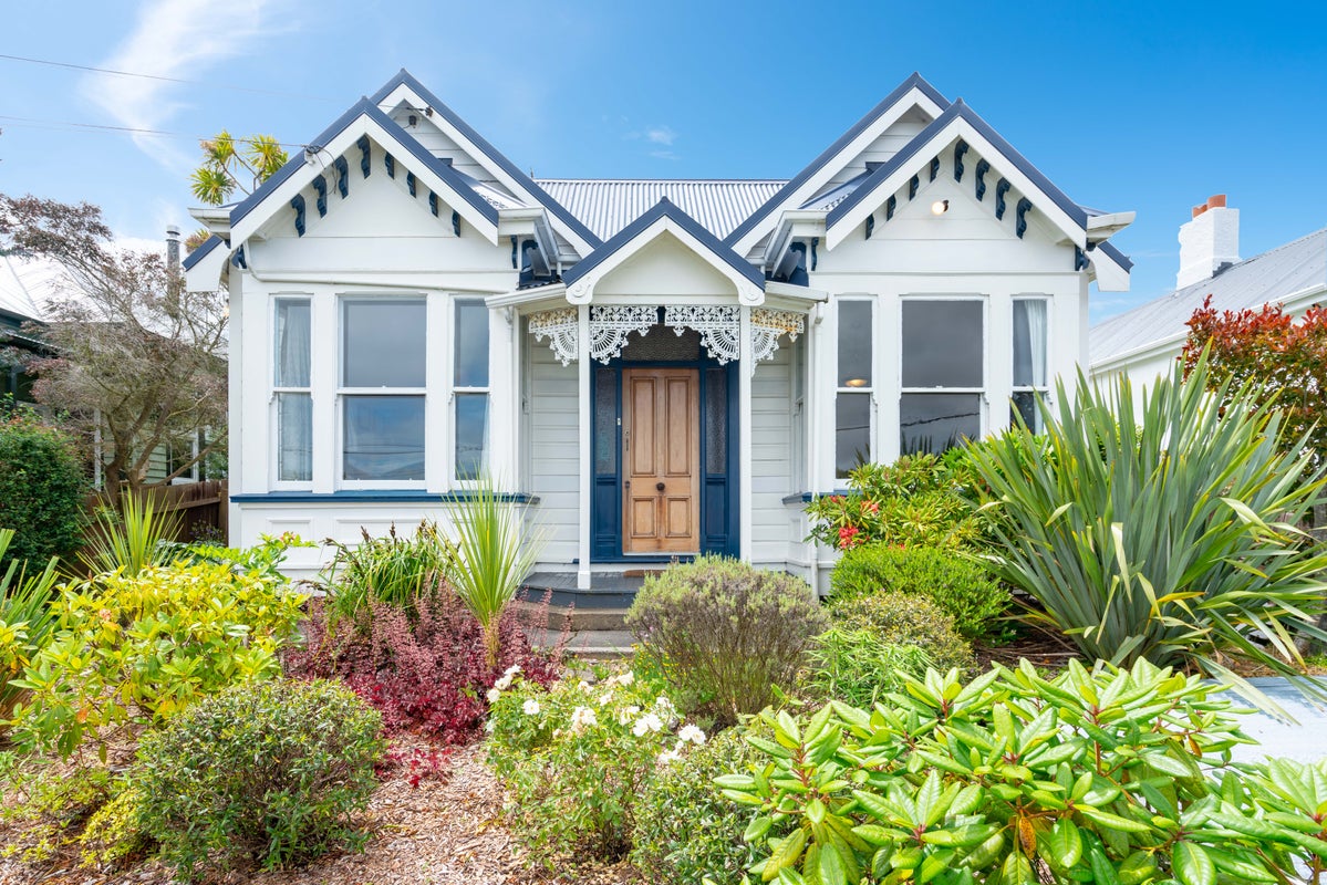 32 Orbell Street, Dalmore, Dunedin - Carousel 1