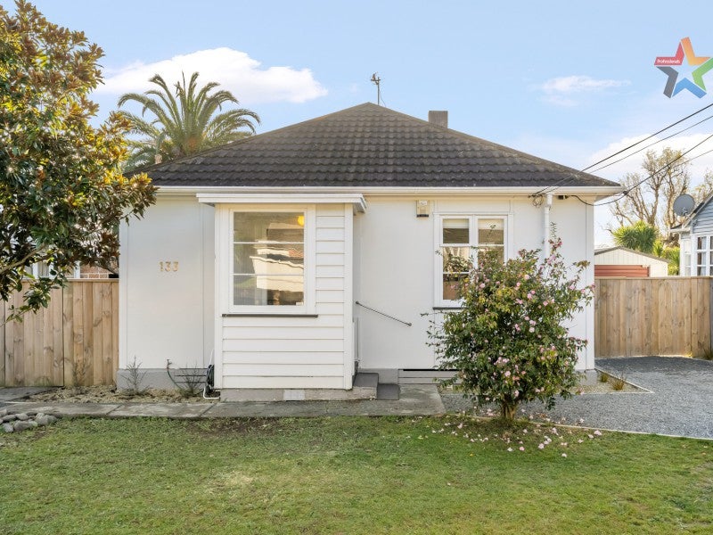 133 Waddington Drive, Naenae, Lower Hutt - Carousel 2