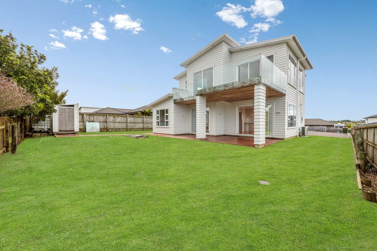 70 Seventh View Avenue, Beachlands, Auckland - Carousel 20