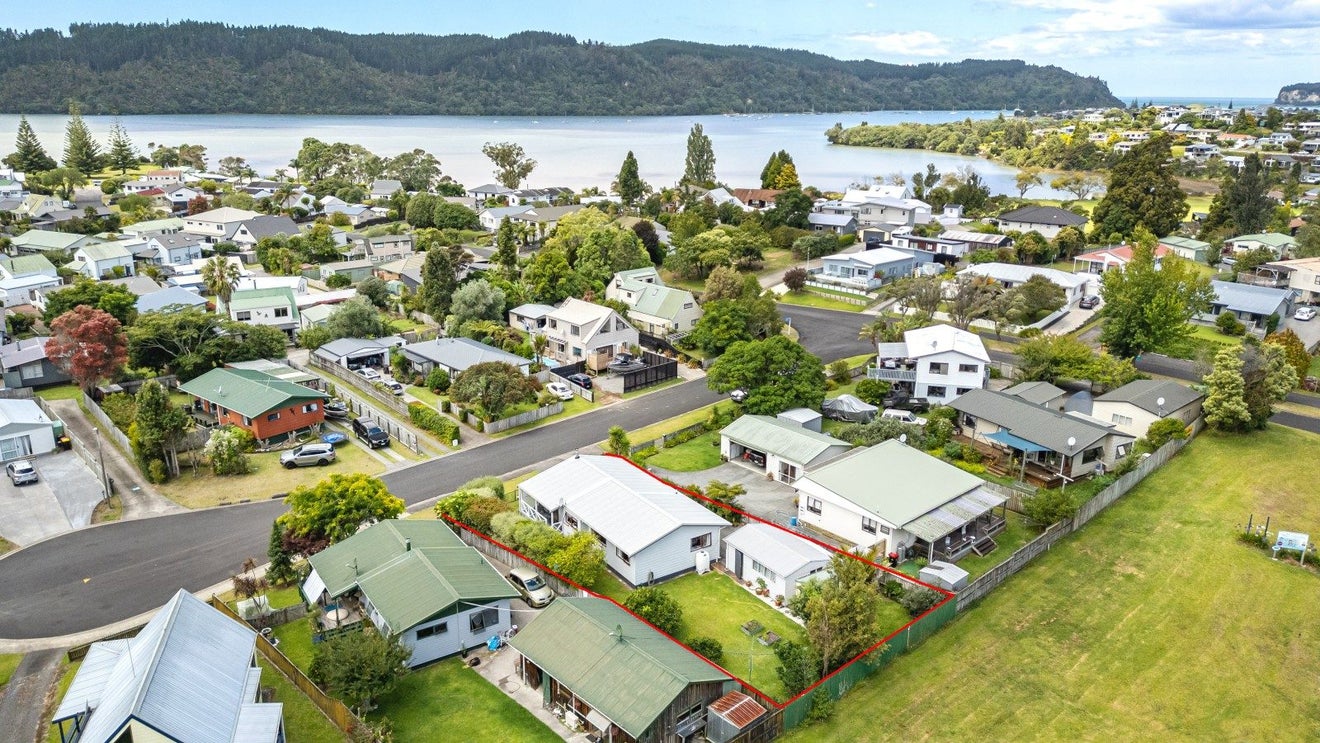 104 Ngati Pu Place, Whangamata, Thames-Coromandel, Waikato - Carousel 2