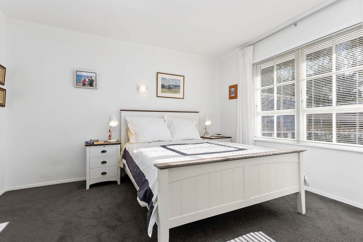 2/9 Stanley Avenue, Milford, Auckland - Carousel 11