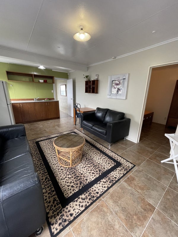 14 Mickle Street, Te Atatu South, Auckland - Carousel 2