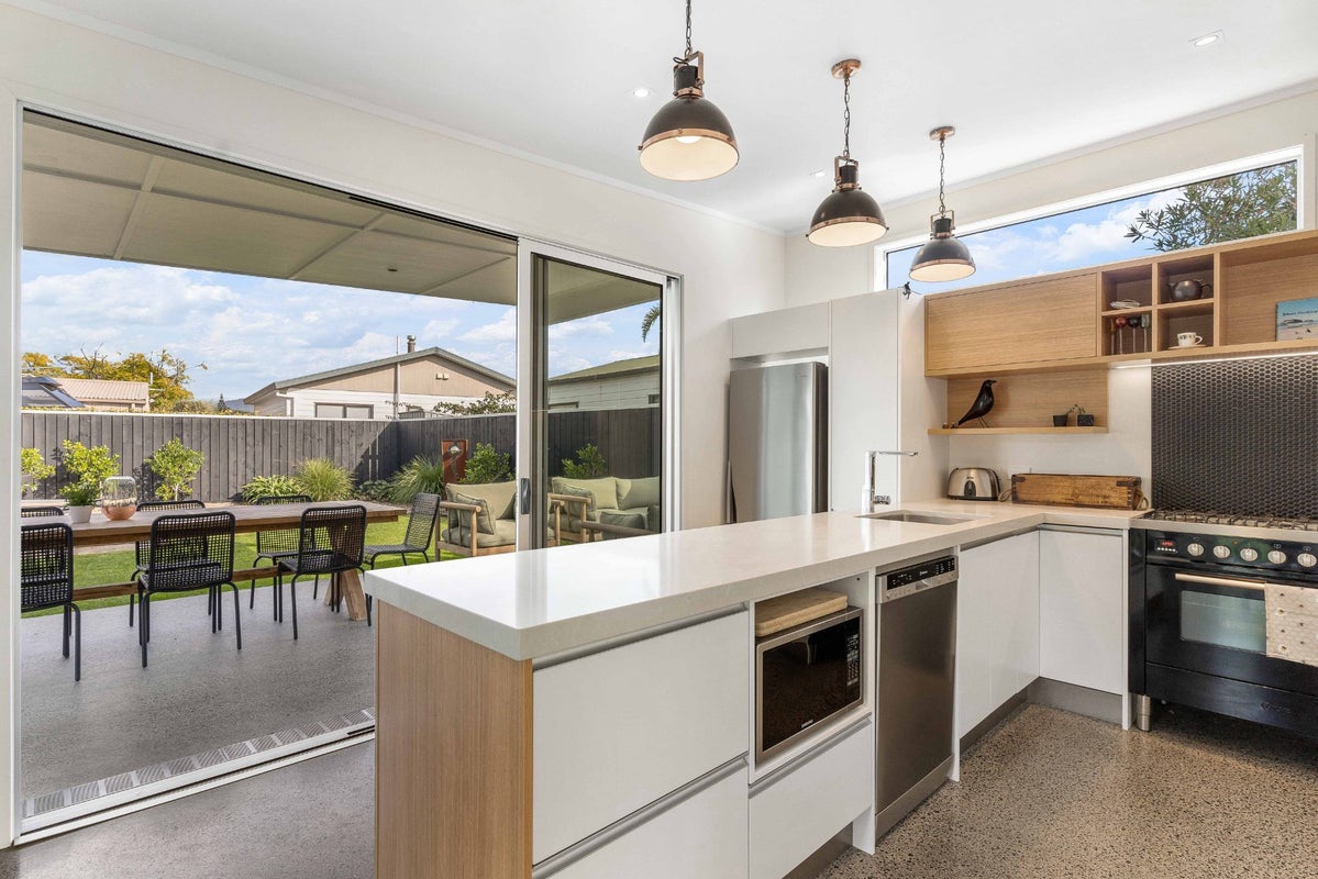 105 Blane Place, Whangamata - Carousel 2