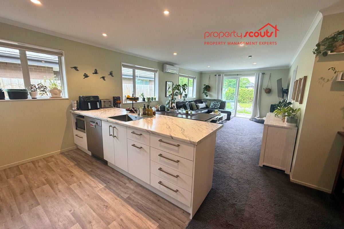 84 Sir John McKenzie Avenue, Yaldhurst, Christchurch - Carousel 2