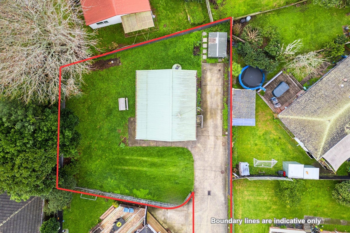 11A Kervil Avenue, Te Atatu Peninsula, Auckland - Carousel 2