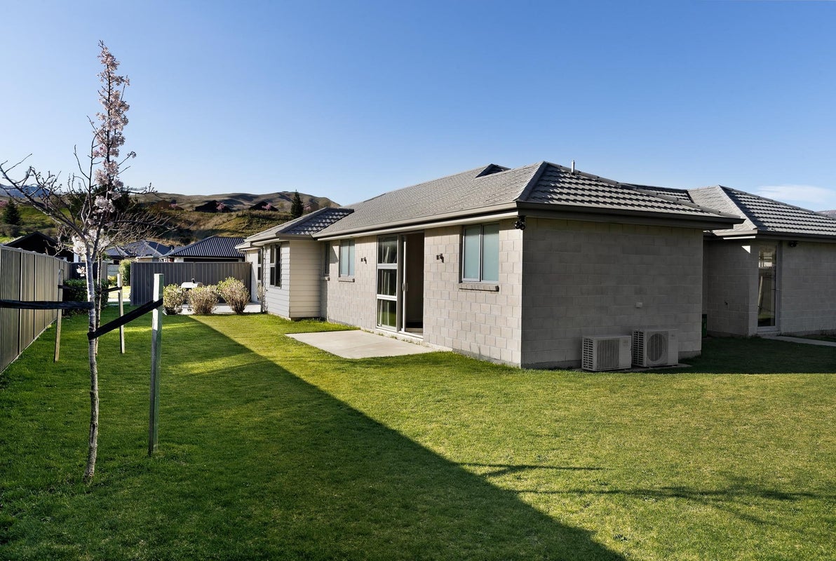 16 Woodstock RD, Lower Shotover, QUEENSTOWN - Carousel 16