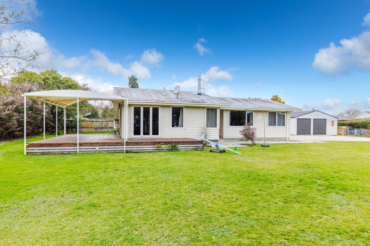437 McClure Street, Pirongia, Pirongia - Carousel 1