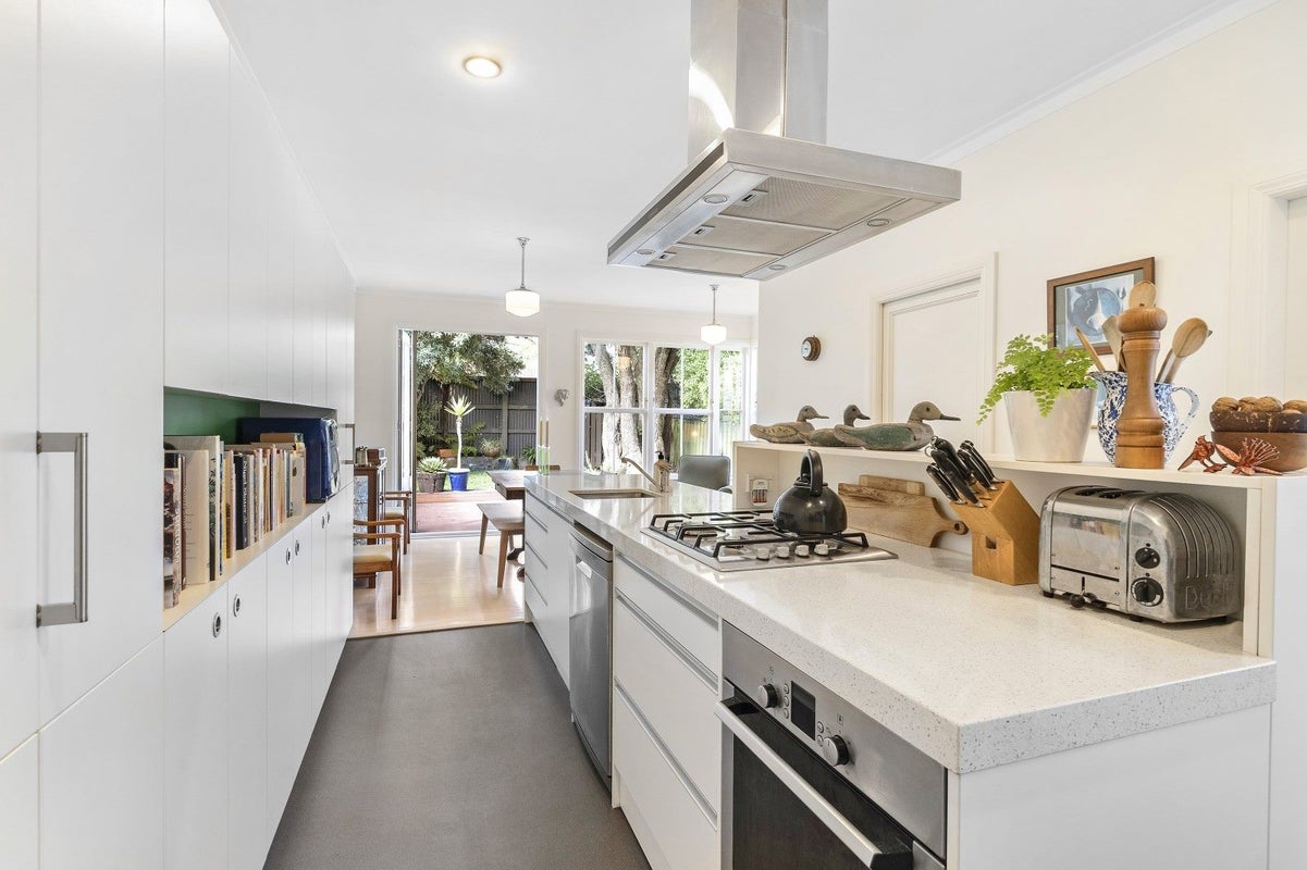 100 Constable Street, Newtown, Wellington - Carousel 2