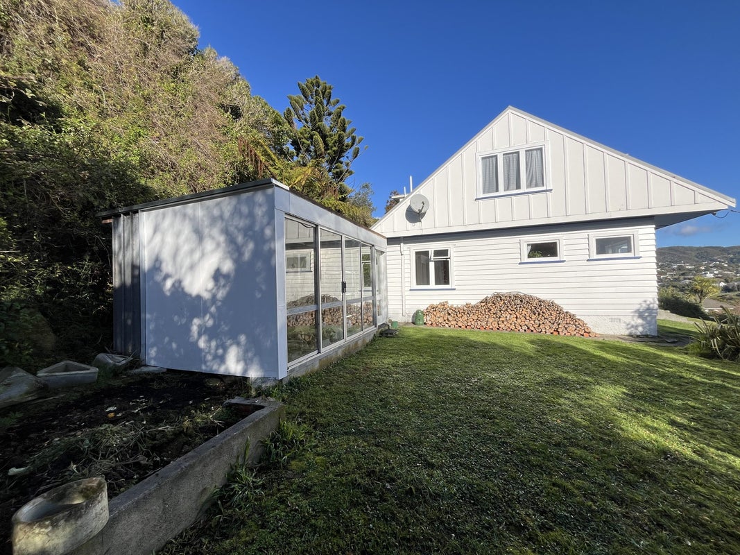 24 Cheshire Street, Wilton, Wellington - Carousel 2