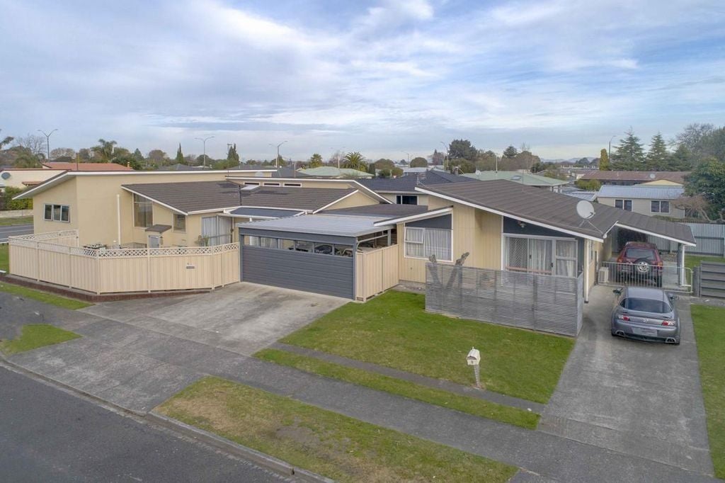 1 Bristol Street, Tamatea, Napier - Carousel 1