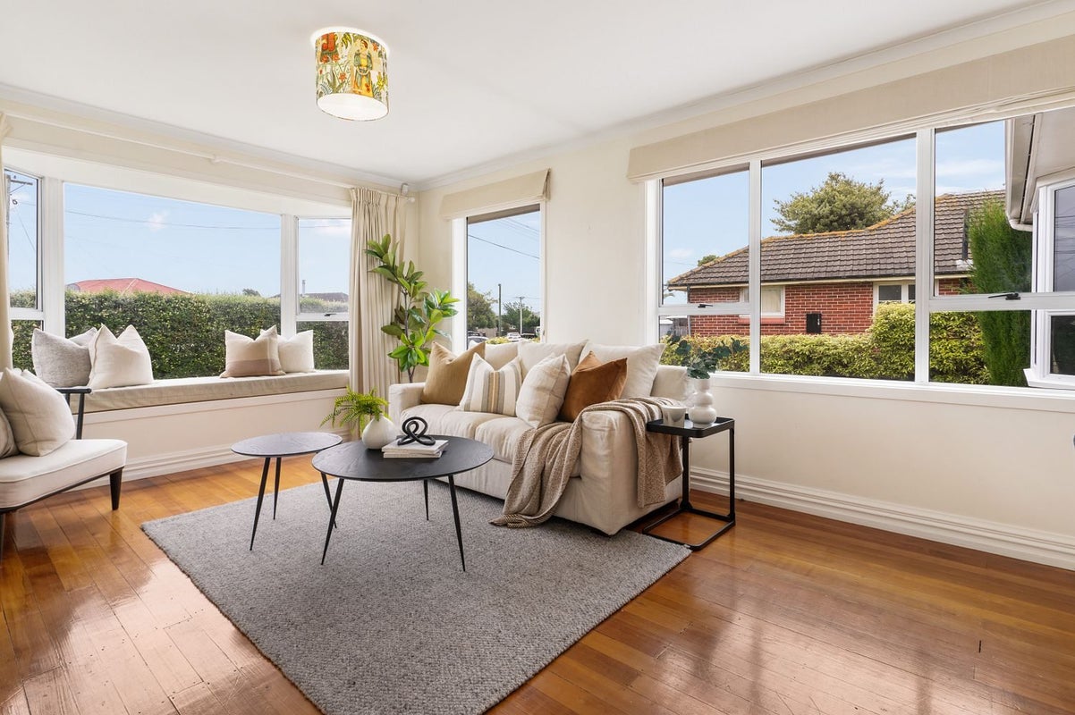 40 Vancouver Crescent, Wainoni, Christchurch - Carousel 1