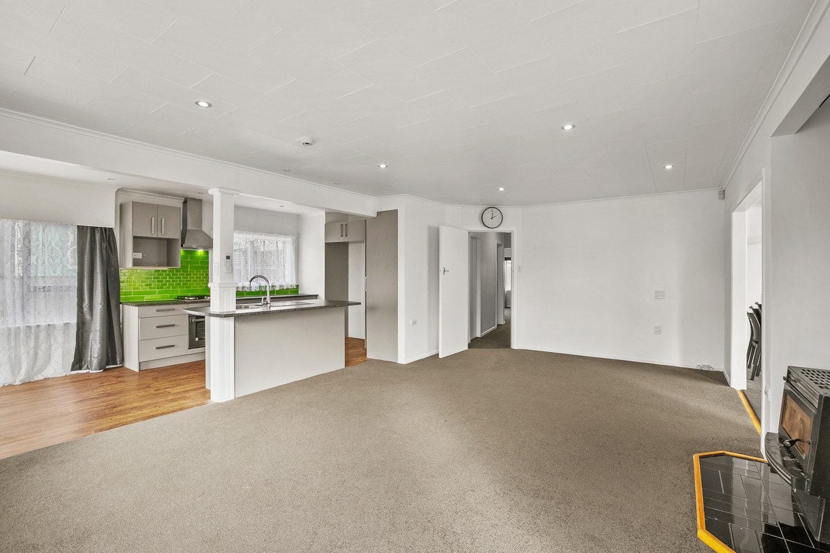 156 Ngamotu Road, Spotswood, New Plymouth - Carousel 1