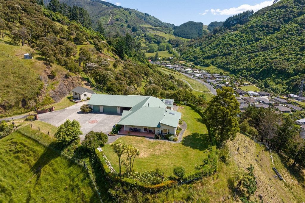 393 Brook Street, The Brook, Nelson - Carousel 1