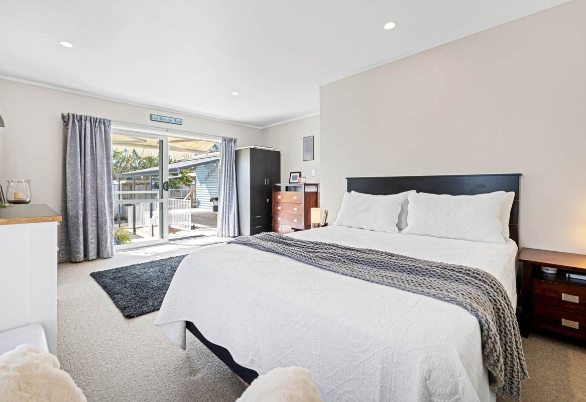 62 Heybridge Street, Manurewa, Auckland - Carousel 11