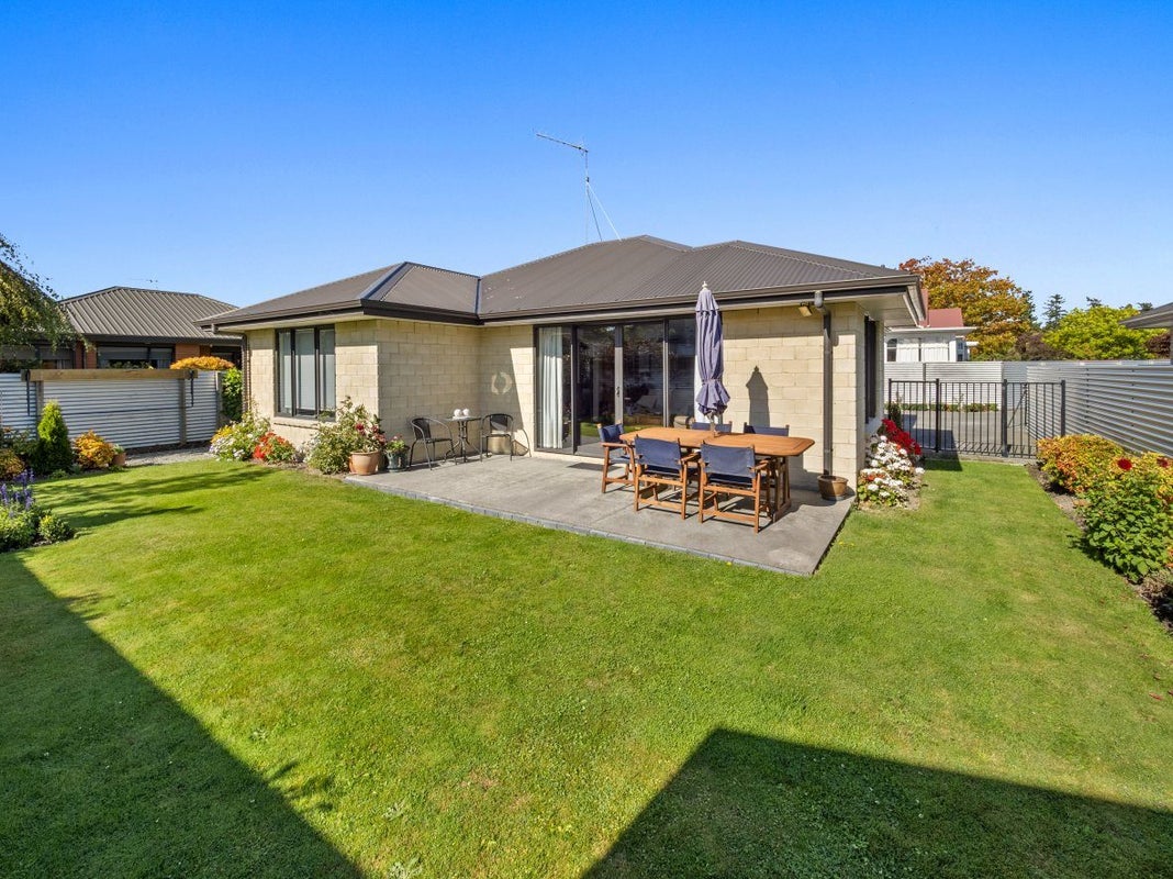 131 WALNUT AVENUE, Allenton, Ashburton - Carousel 2