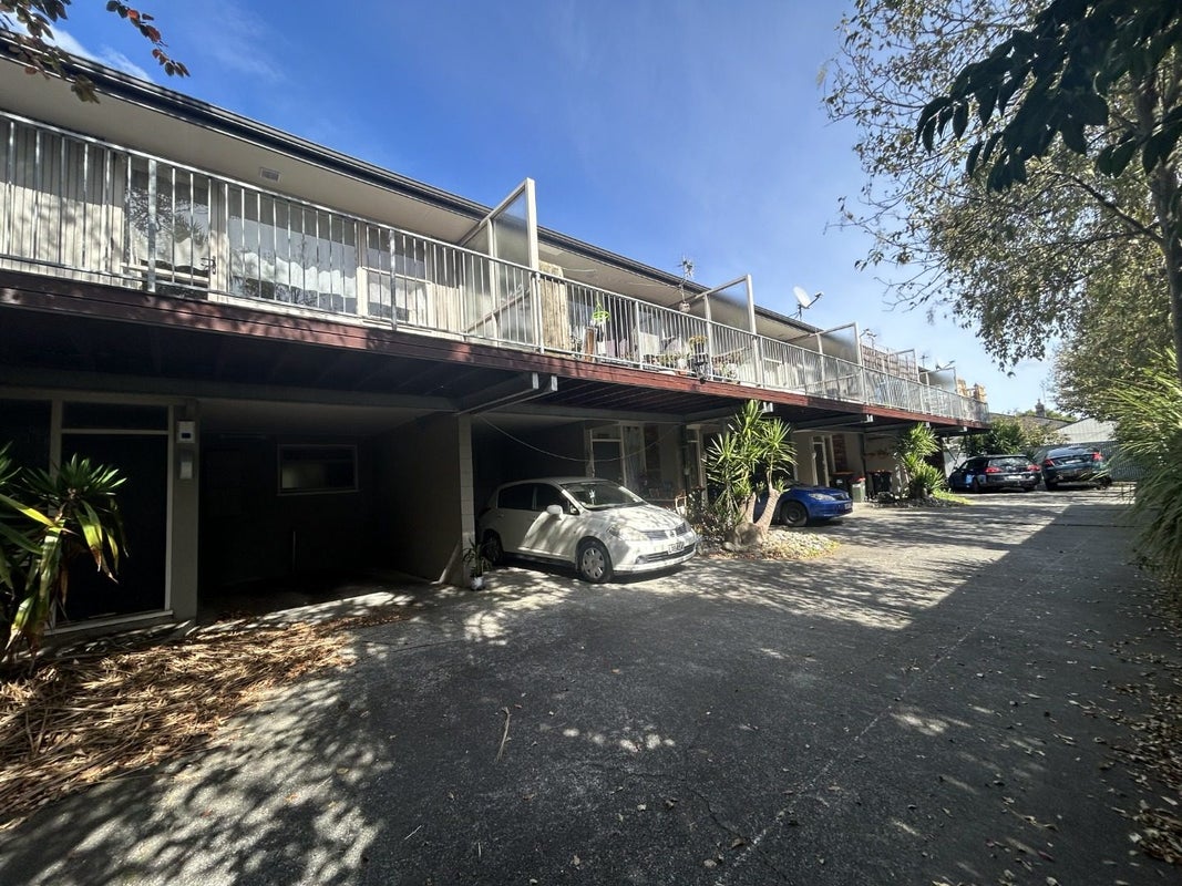 1/88 Victoria Avenue, Palmerston North, Palmerston North - Carousel 2
