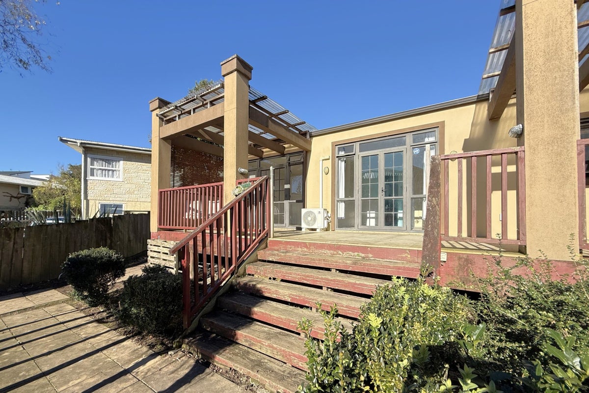 17 Whitford Road, Howick, Auckland - Carousel 12