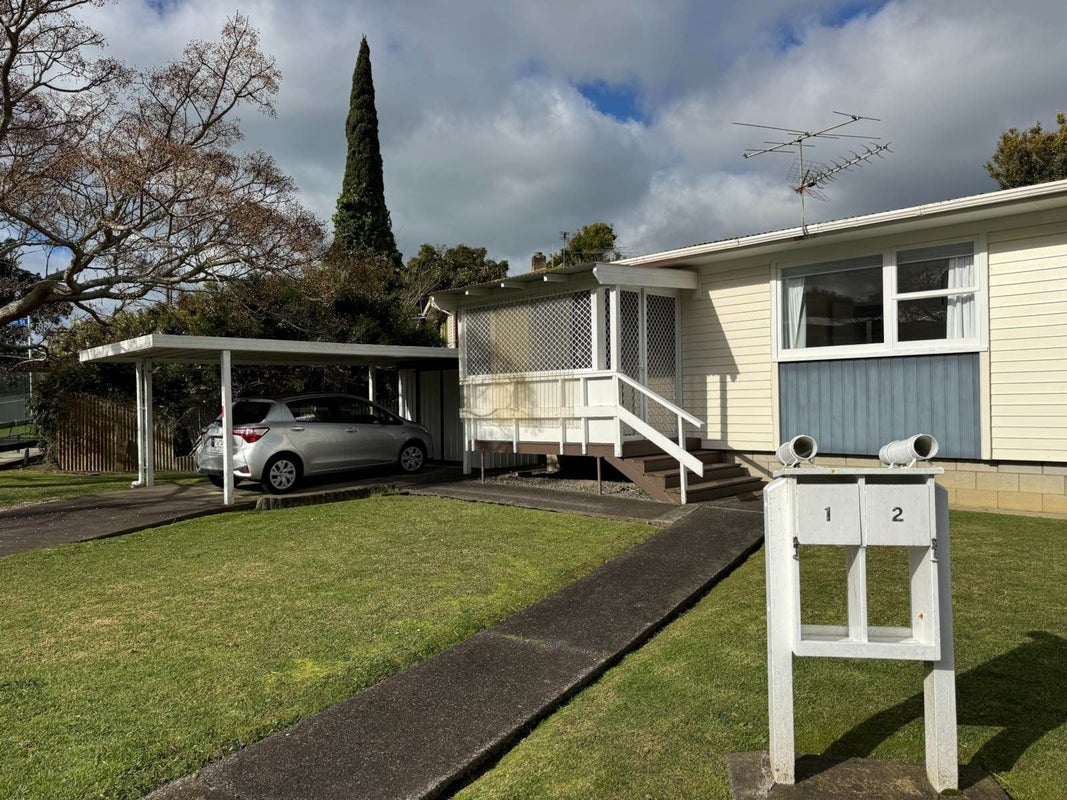 1/24 Bardia Street, Belmont, Auckland - Carousel 1