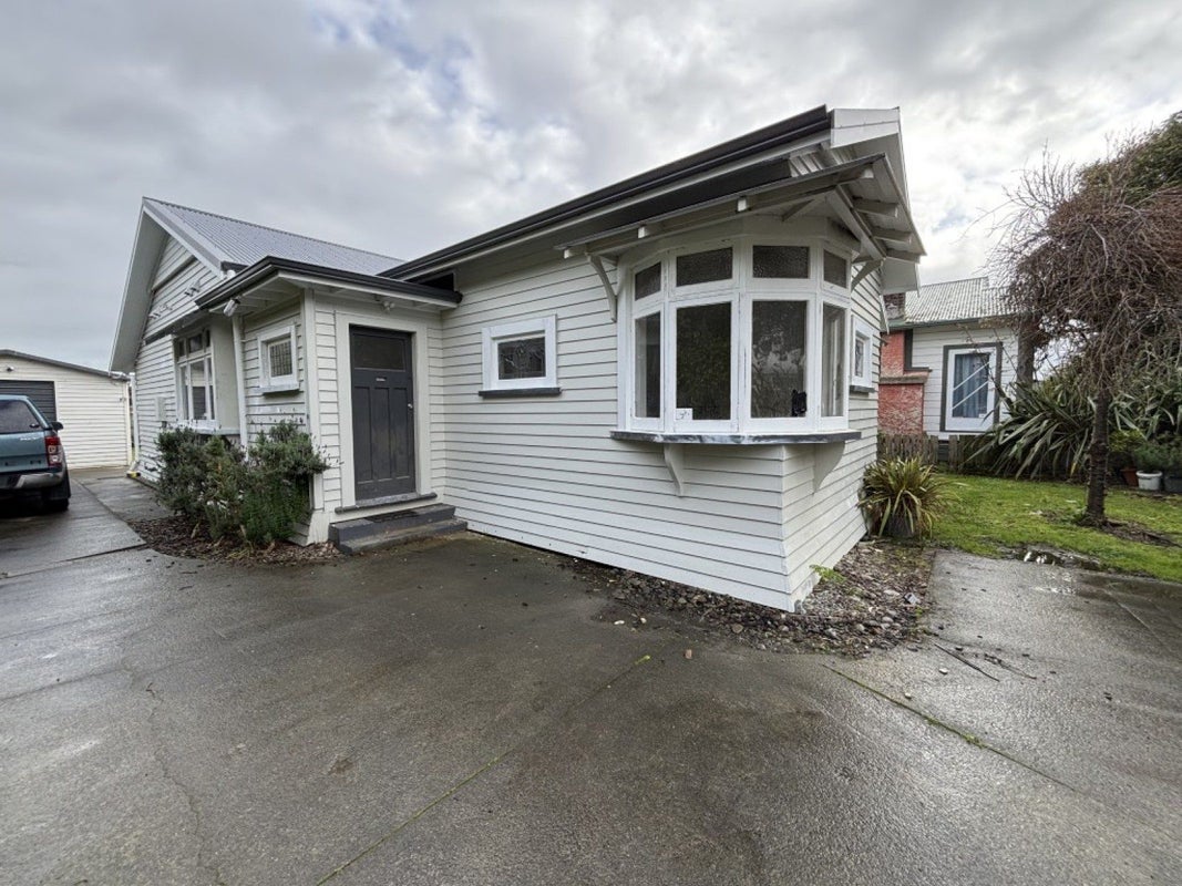 253 College Street, West End, Palmerston North - Carousel 1