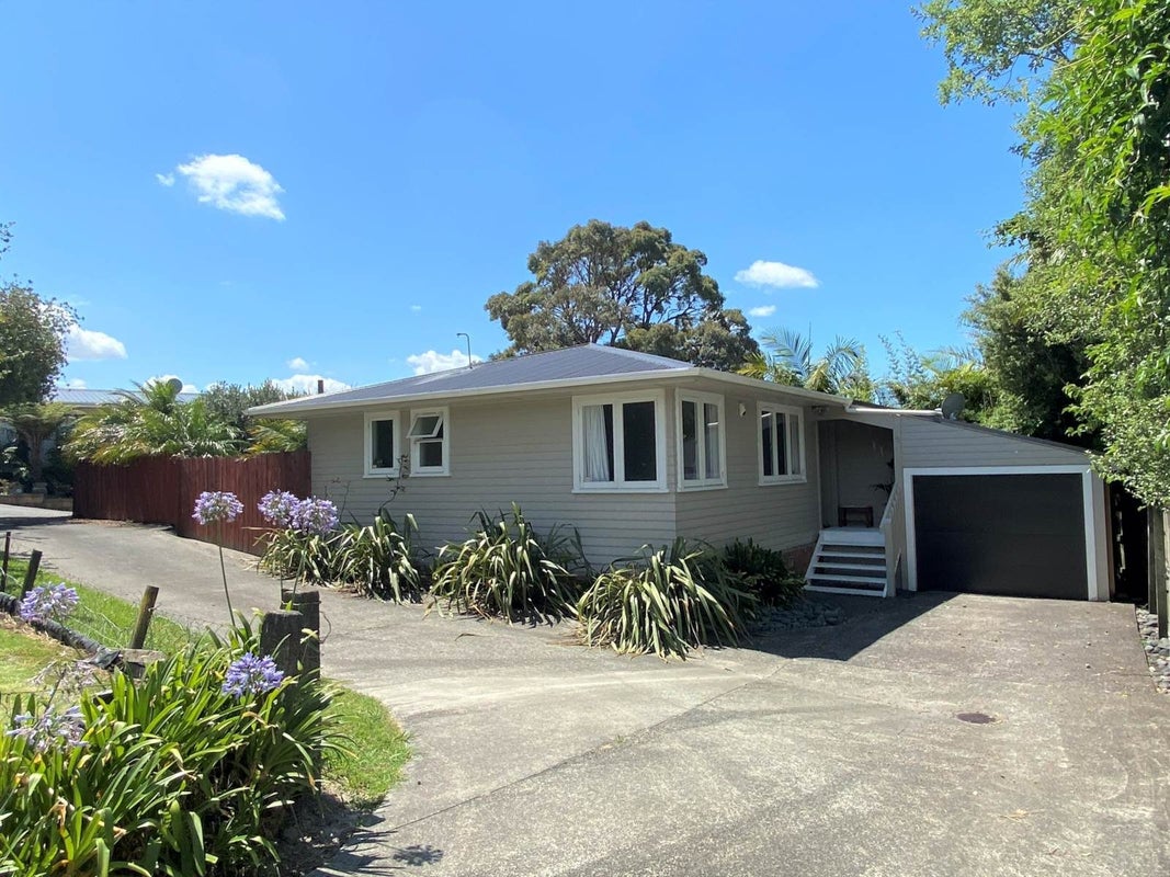 5 Beaufield Lane, Te Atatu Peninsula, Auckland - Carousel 2