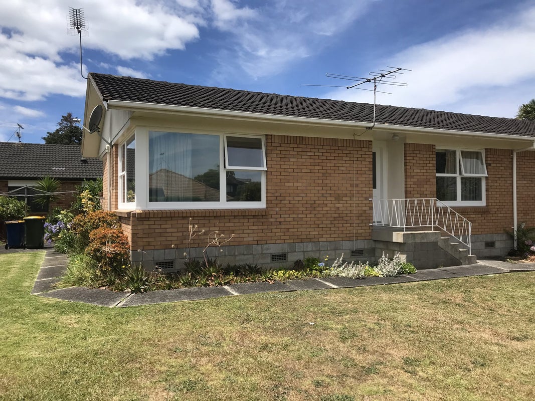 3/53 Shakespeare Road, Milford, Auckland - Carousel 1