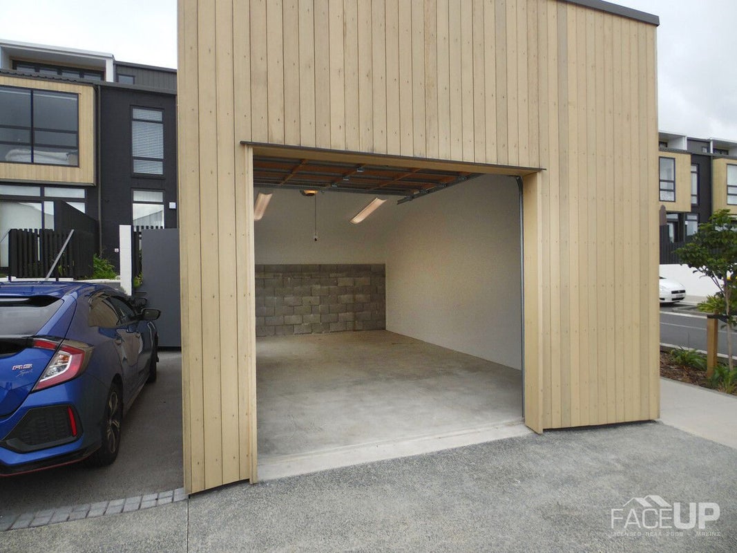 242 Hobsonville Point Road, Hobsonville, Auckland - Carousel 17