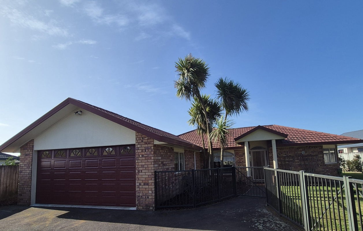 64 Spinnaker Drive, Flagstaff, Hamilton - Carousel 1