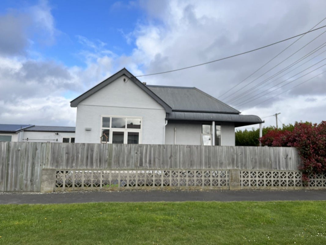 87 Bay View Road, South Dunedin, Dunedin - Carousel 1