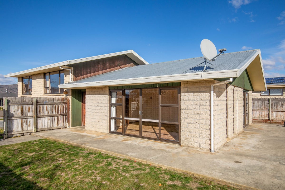 22 Blackmore Crescent, Alexandra, Alexandra - Carousel 1