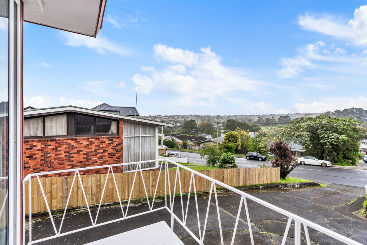2/127 White Swan Road, Mount Roskill, Auckland - Carousel 2